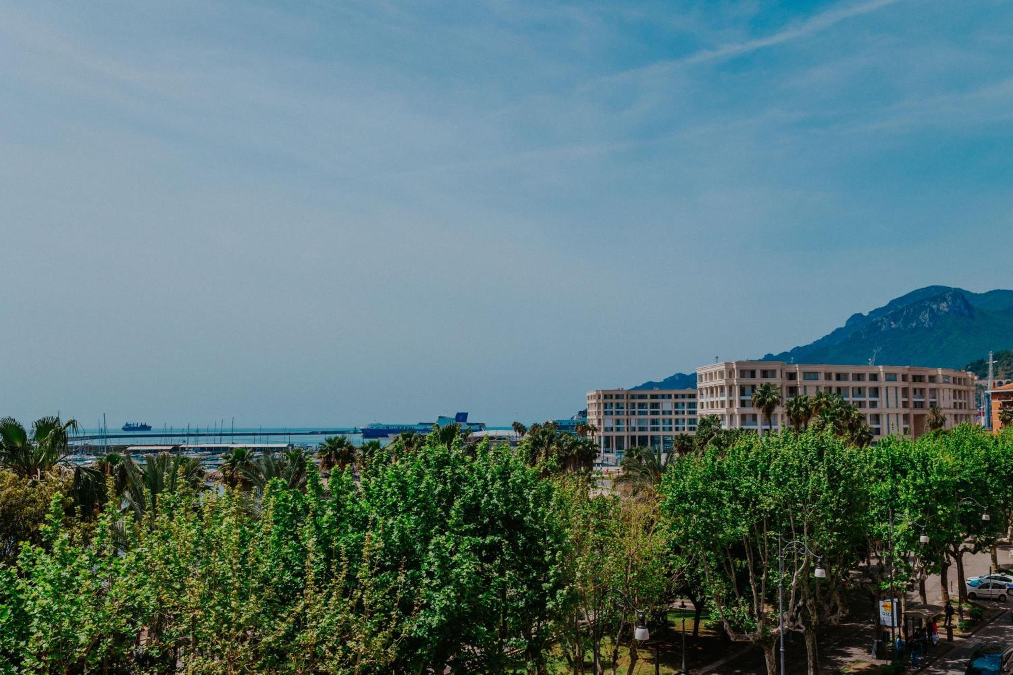 Blue Sea View Apartment Салерно Экстерьер фото